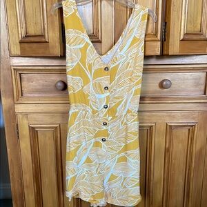 CUPSHE Yellow Leaf Print Romper with pockets